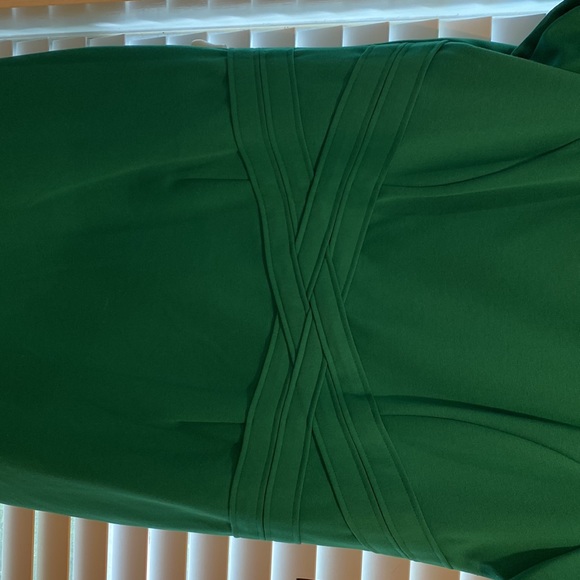 Green cocktail dress - Picture 2 of 2